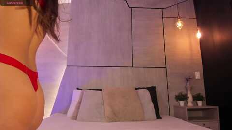 sharlotte_e @ myfreecams on 20240103