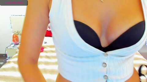 verrasweet4u @ myfreecams on 20240103