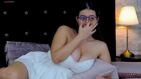 ariacooper @ myfreecams on 20240104