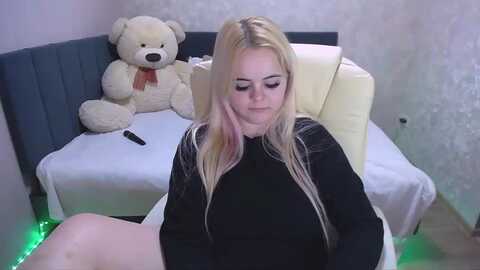 jenni__fer @ myfreecams on 20240104