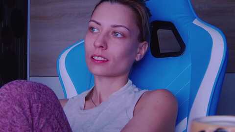 karoline121 @ myfreecams on 20240104