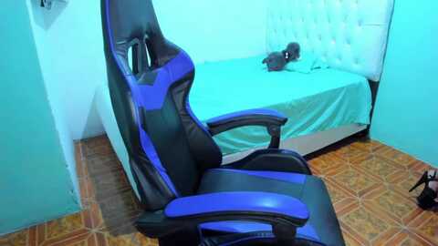 lore_dool @ myfreecams on 20240104