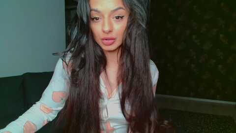 nnnoir @ myfreecams on 20240104