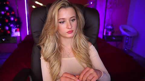 petitelexy @ myfreecams on 20240104