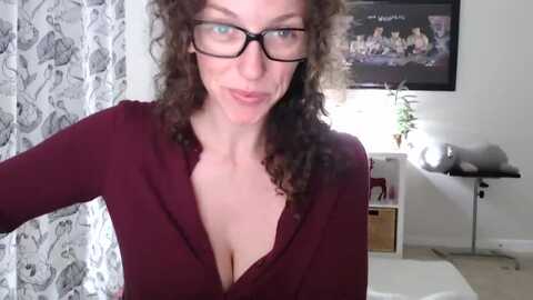 sarah_stark @ myfreecams on 20240104