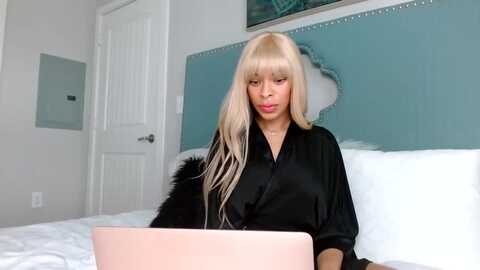 theresastar1 @ myfreecams on 20240104