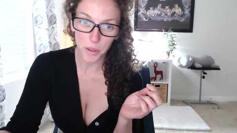 sarah_stark @ myfreecams on 20240105