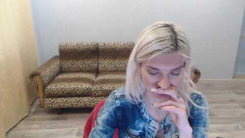 sexybeatriice @ myfreecams on 20240105