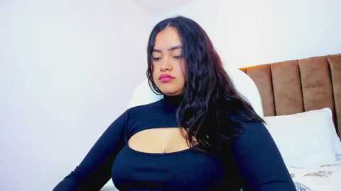 lola_evans_