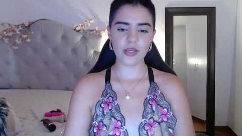 miacollins1x @ myfreecams on 20240106
