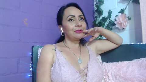 zara44sweet @ myfreecams on 20240106