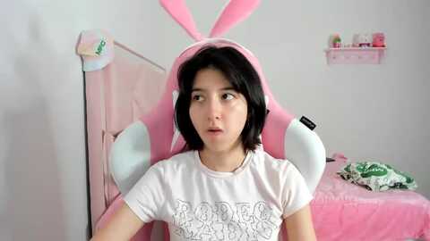 cherrycute666 @ myfreecams on 20240107