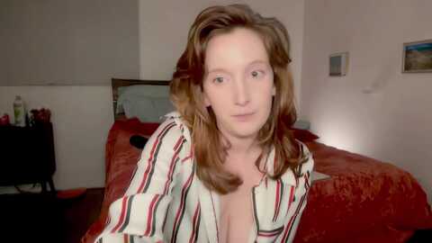 consideruby @ myfreecams on 20240107