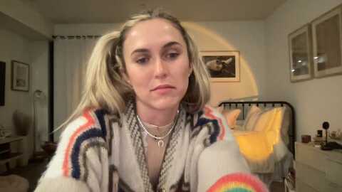 cutiepiekayla @ myfreecams on 20240107