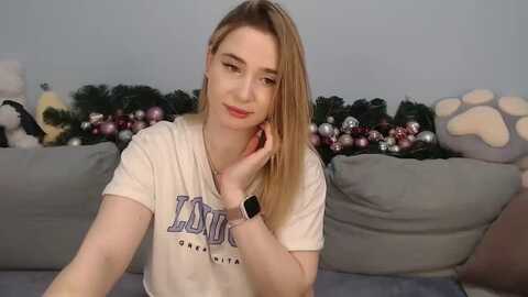 sabrinaviolet @ myfreecams on 20240107