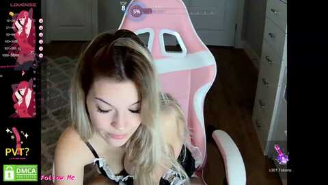 sarahsweets18 @ myfreecams on 20240107