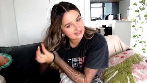 stonksroom @ myfreecams on 20240107