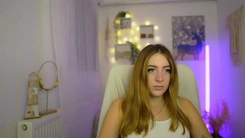 tina_nappi18 @ myfreecams on 20240107