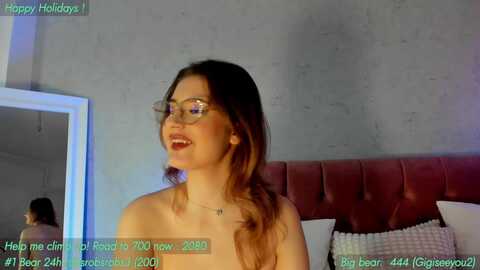 anniekarrera1 @ myfreecams on 20240108
