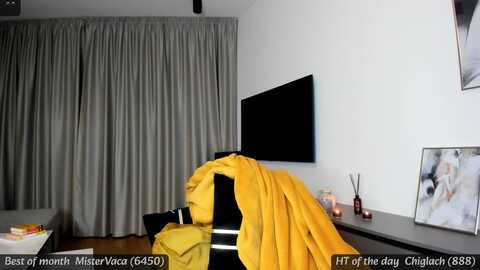 bdaymi_ha @ myfreecams on 20240108