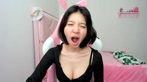 cherrycute666 @ myfreecams on 20240108