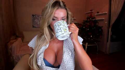 chloejakson @ myfreecams on 20240108