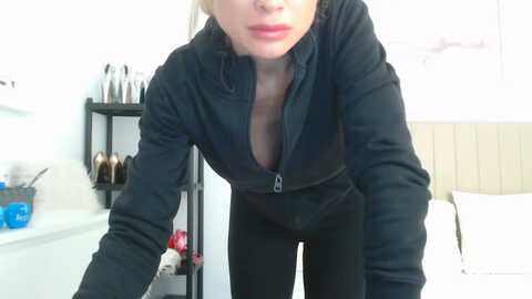 hrystina_ @ myfreecams on 20240108