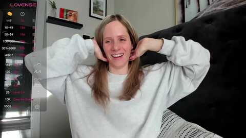 lucylux1 @ myfreecams on 20240108