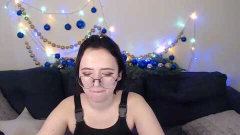 mini_diva @ myfreecams on 20240108