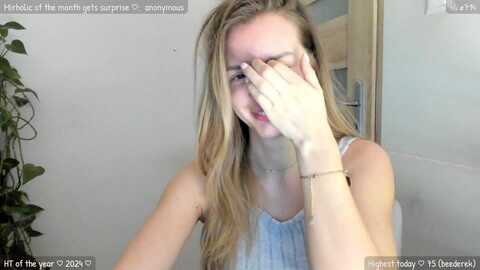 mirbee @ myfreecams on 20240108