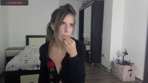 miyahale @ myfreecams on 20240108