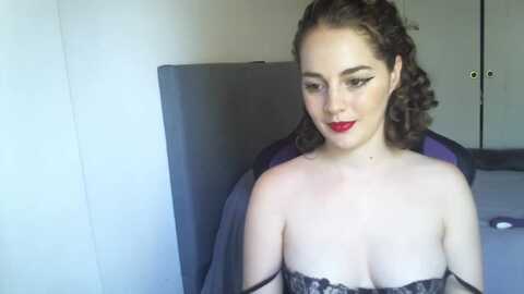 zefyra1 @ myfreecams on 20240108