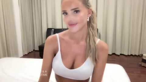 babebusiness @ myfreecams on 20240109