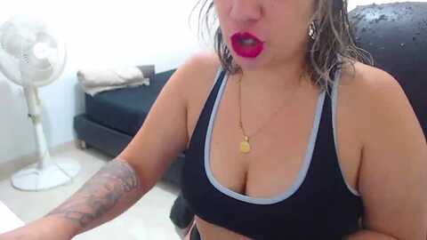 carolaynn @ myfreecams on 20240109