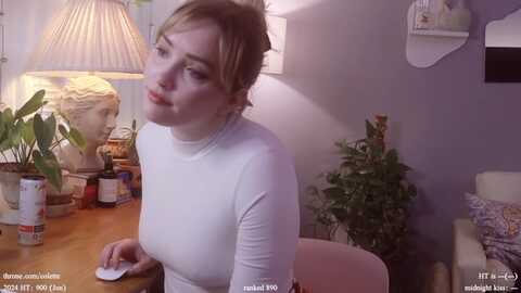 femme @ myfreecams on 20240109
