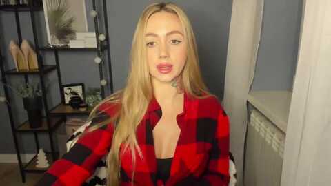 flowercoralie @ myfreecams on 20240109