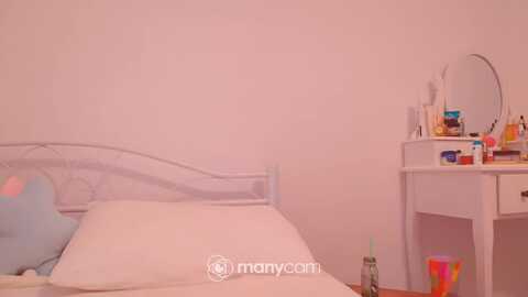 hotcafedelina @ myfreecams on 20240110