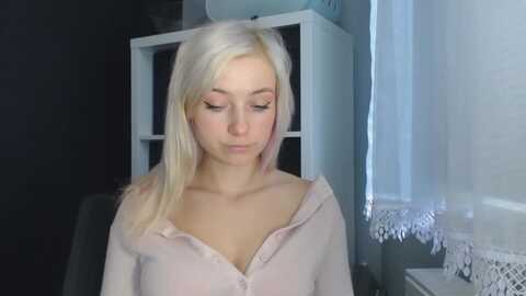 luciaamazing @ myfreecams on 20240111
