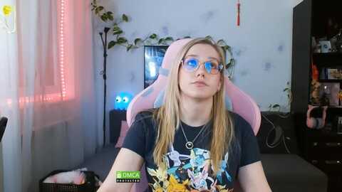 monicmoon18 @ myfreecams on 20240111