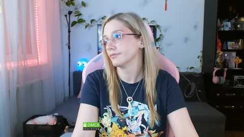 monicmoon18 @ myfreecams on 20240111