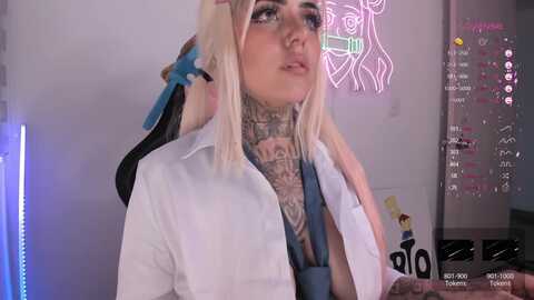 raven_sakura @ myfreecams on 20240111