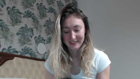 veronica_4u @ myfreecams on 20240111