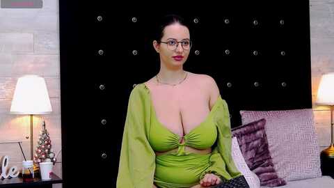 ariacooper @ myfreecams on 20240112