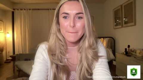 cutiepiekayla @ myfreecams on 20240112