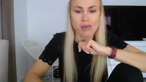 hrystina_ @ myfreecams on 20240112