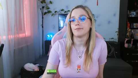 monicmoon18 @ myfreecams on 20240112