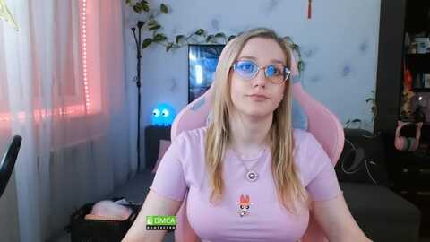 monicmoon18 @ myfreecams on 20240112