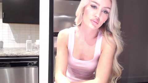officialelsa @ myfreecams on 20240112