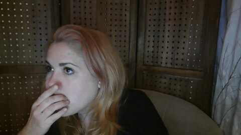 ellelovelace5 @ myfreecams on 20240113