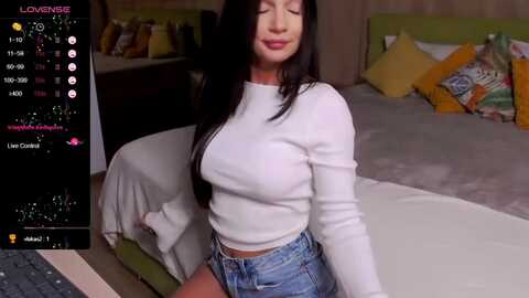 iamonline @ myfreecams on 20240113